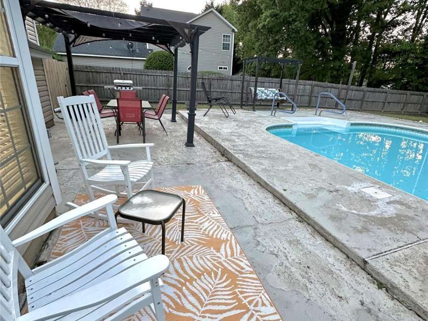 9003 Brad Court, Matthews, NC 28104.  MLS# CAR4246205, YatesRealty ID 6517. 