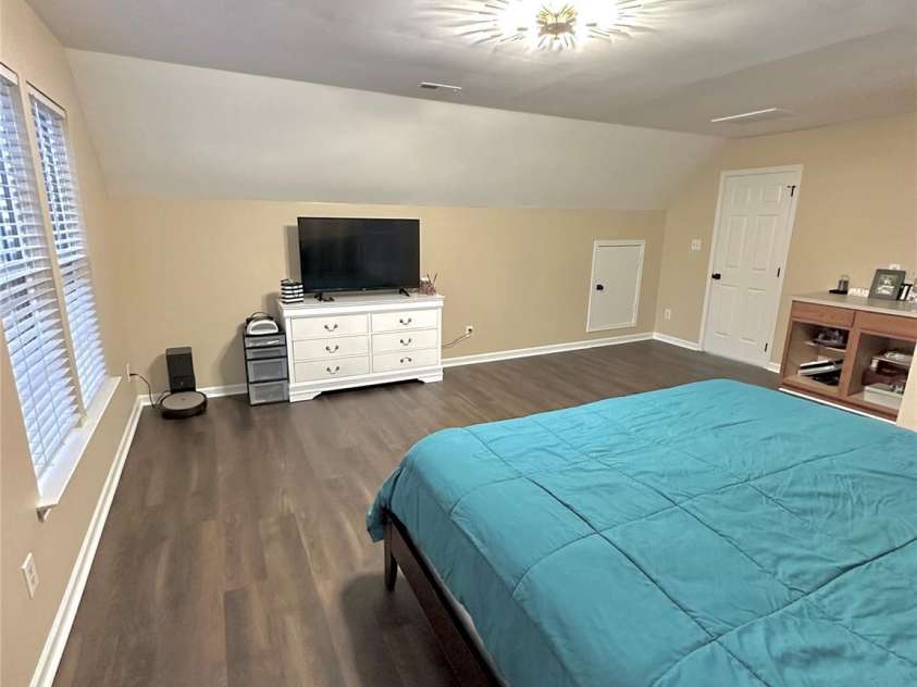 9003 Brad Court, Matthews, NC 28104.  MLS# CAR4246205, YatesRealty ID 6517. 