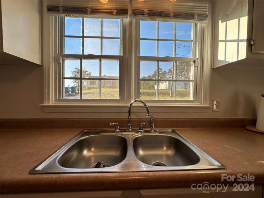 2346 Timberland Hills Drive, Newton, NC 28658.  MLS# CAR4189853, YatesRealty ID 6518. 