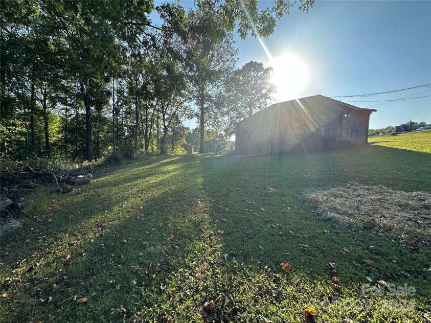 2346 Timberland Hills Drive, Newton, NC 28658.  MLS# CAR4189853, YatesRealty ID 6518. 