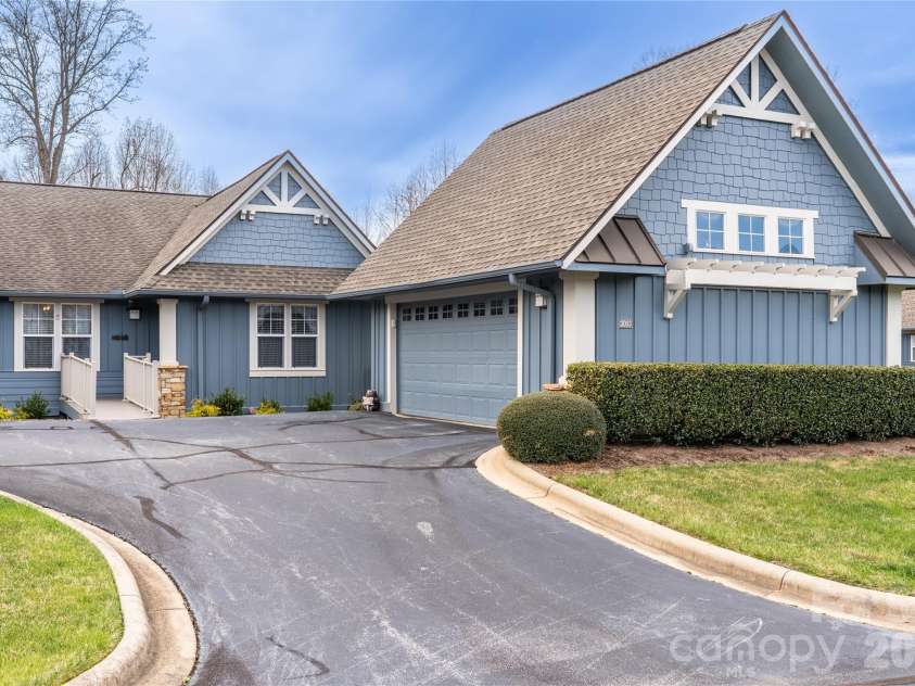 3003 Blue Goose Court, Hendersonville, NC 28792.  MLS# CAR4357642, YatesRealty ID 6518. 