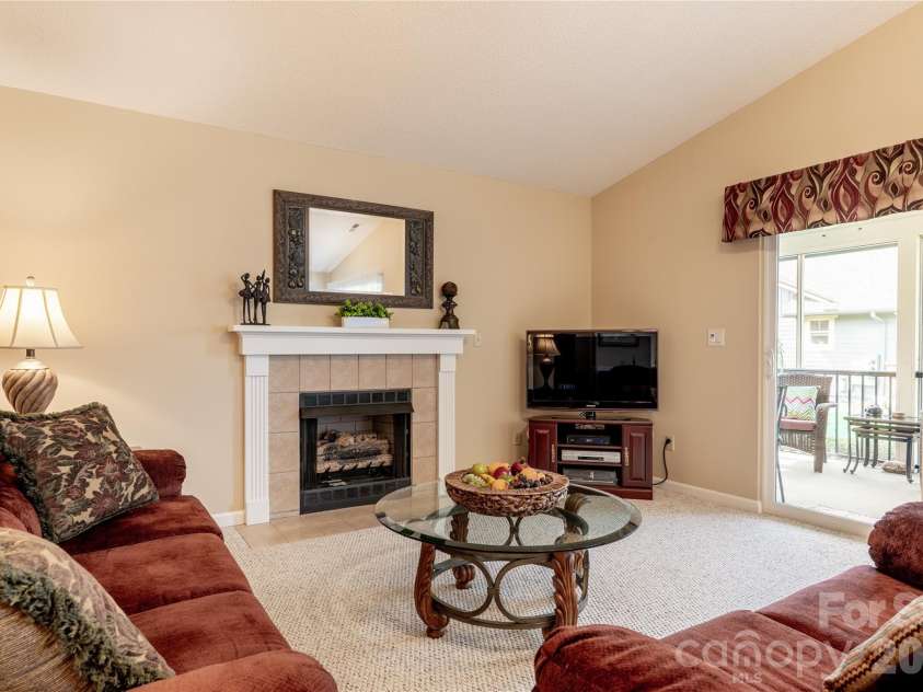 3003 Blue Goose Court, Hendersonville, NC 28792.  MLS# CAR4357642, YatesRealty ID 6518. 