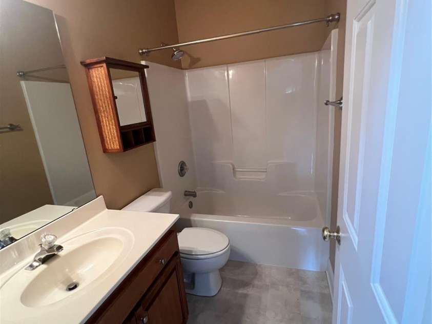 4817 Mossy Cup Lane, Monroe, NC 28110.  MLS# CAR4165542, YatesRealty ID 6519. Hall Bath
