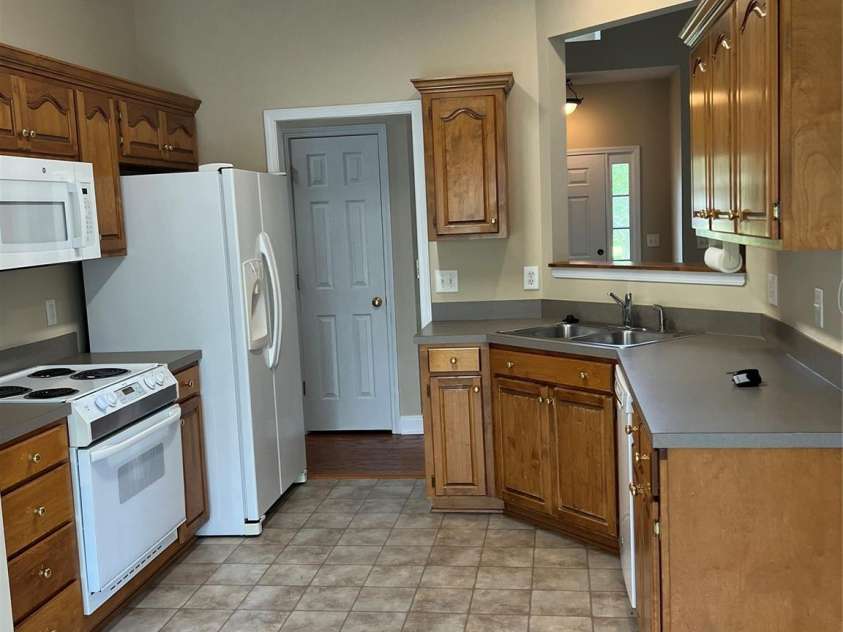 4817 Mossy Cup Lane, Monroe, NC 28110.  MLS# CAR4165542, YatesRealty ID 6519. Kitchen