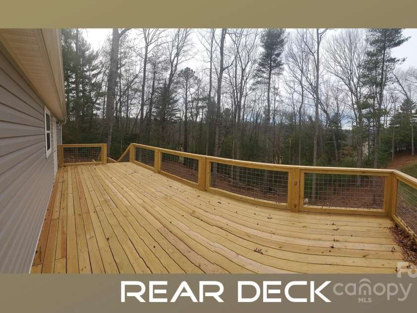 38 Enochs Way, Fletcher, NC 28732.  MLS# CAR4173857, YatesRealty ID 652. 