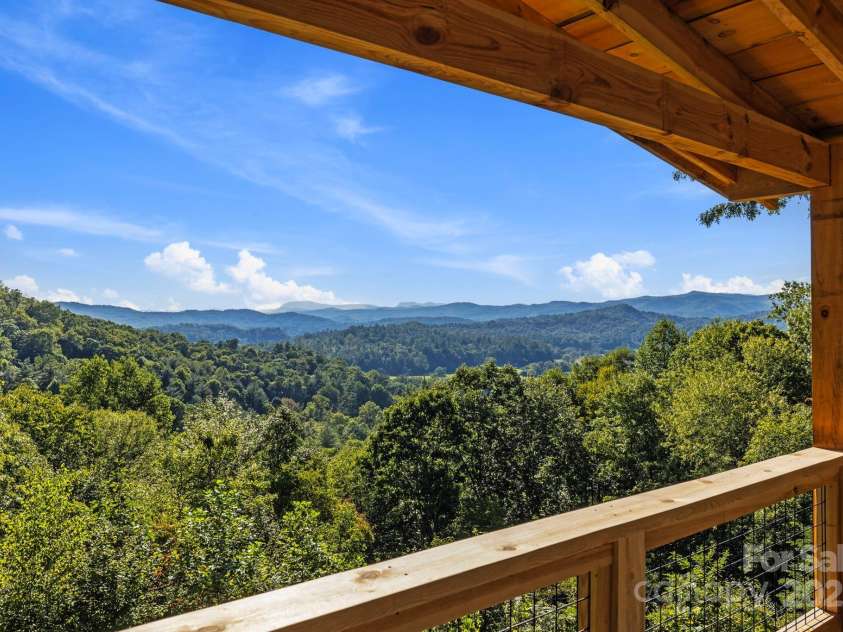 658 Johnson Road, Brevard, NC 28712.  MLS# CAR4300237, YatesRealty ID 652. 