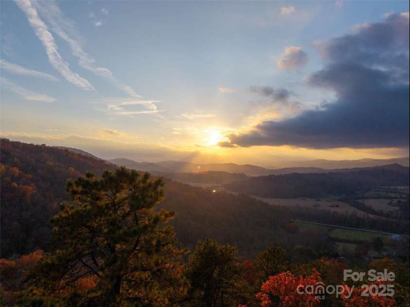 658 Johnson Road, Brevard, NC 28712.  MLS# CAR4300237, YatesRealty ID 652. 