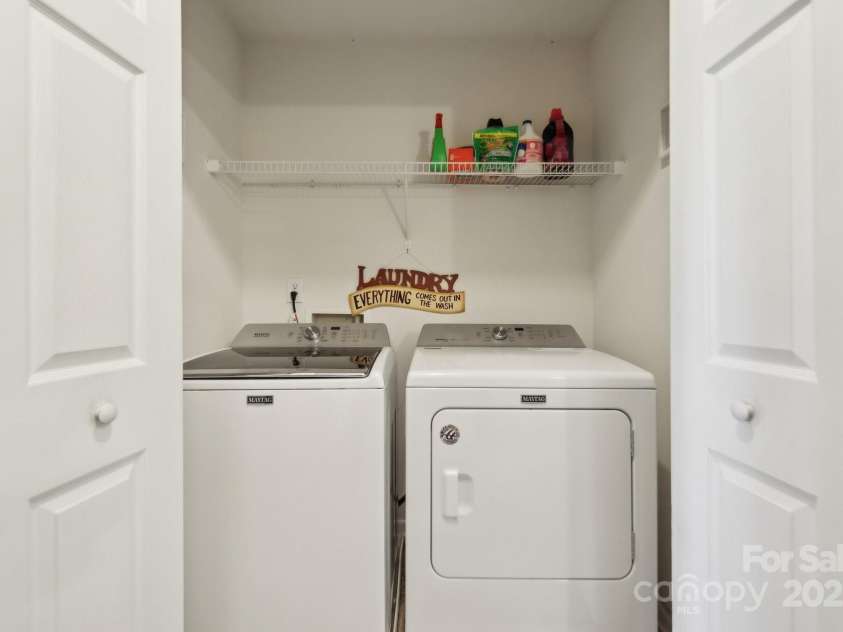 7122 Abbotts Glen Drive, Charlotte, NC 28212.  MLS# CAR4206814, YatesRealty ID 6520. 