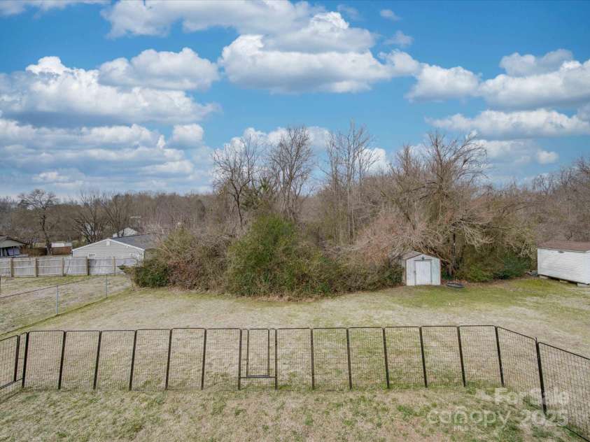 112 Goforth Drive, Thomasville, NC 27360.  MLS# CAR4217468, YatesRealty ID 6522. 