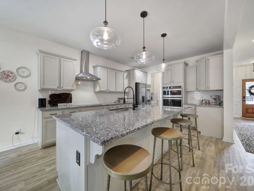 318 Redberry Court, York, SC 29745.  MLS# CAR4344142, YatesRealty ID 6522. Kitchen