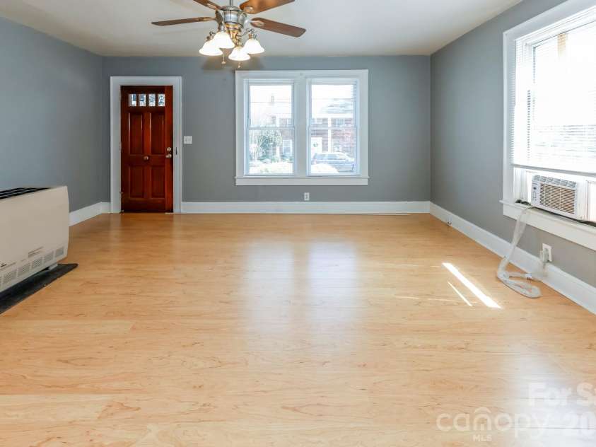 114 Mitchell Street, Rutherfordton, NC 28139.  MLS# CAR4363308, YatesRealty ID 6523. LR 1
