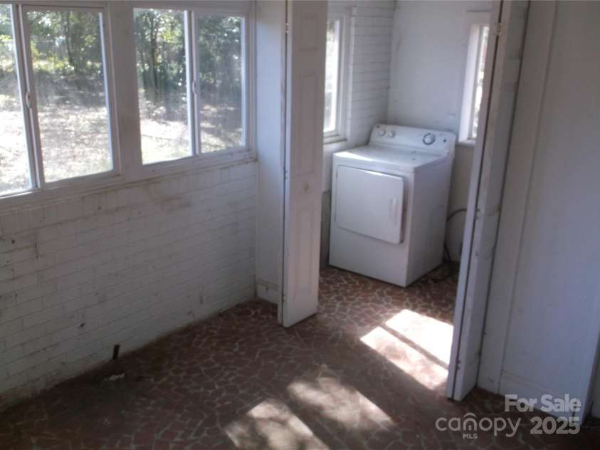 322 Houston Street, Monroe, NC 28112.  MLS# CAR4228045, YatesRealty ID 6523. 