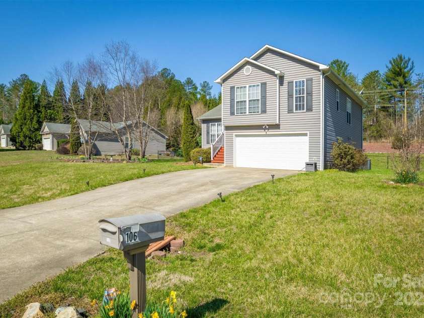 106 River Glen Drive, Morganton, NC 28655.  MLS# CAR4240798, YatesRealty ID 6525. 