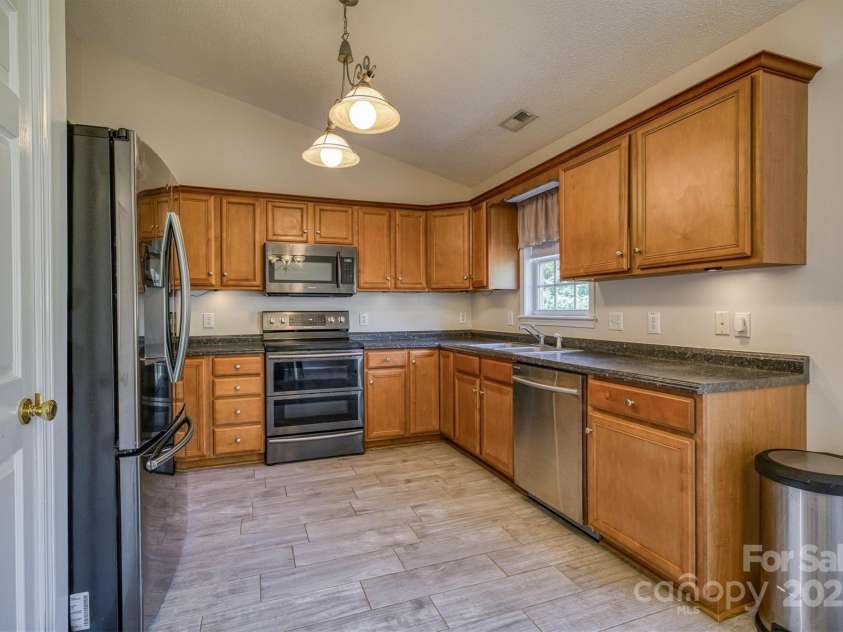 106 River Glen Drive, Morganton, NC 28655.  MLS# CAR4240798, YatesRealty ID 6525. 