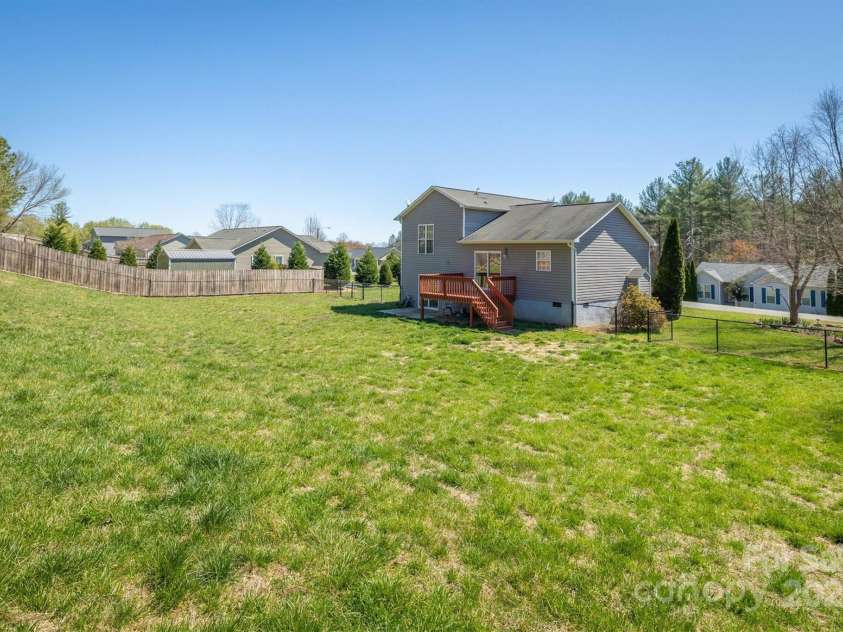 106 River Glen Drive, Morganton, NC 28655.  MLS# CAR4240798, YatesRealty ID 6525. 