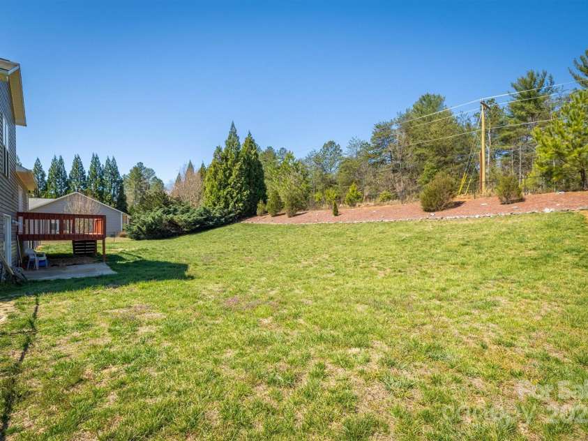 106 River Glen Drive, Morganton, NC 28655.  MLS# CAR4240798, YatesRealty ID 6525. 