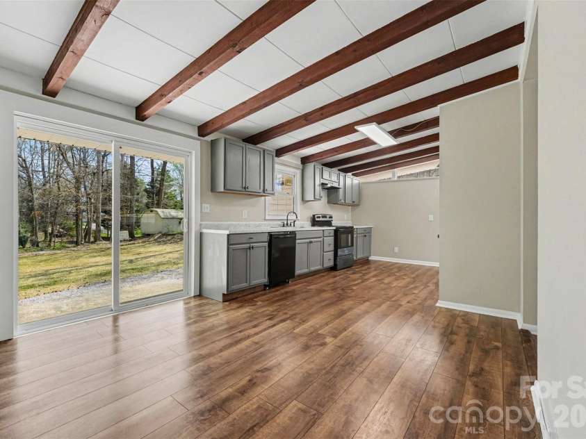 518 Annex Avenue, Kannapolis, NC 28083.  MLS# CAR4361830, YatesRealty ID 6525. 