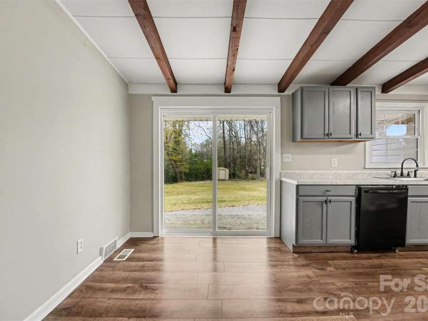 518 Annex Avenue, Kannapolis, NC 28083.  MLS# CAR4361830, YatesRealty ID 6525. 