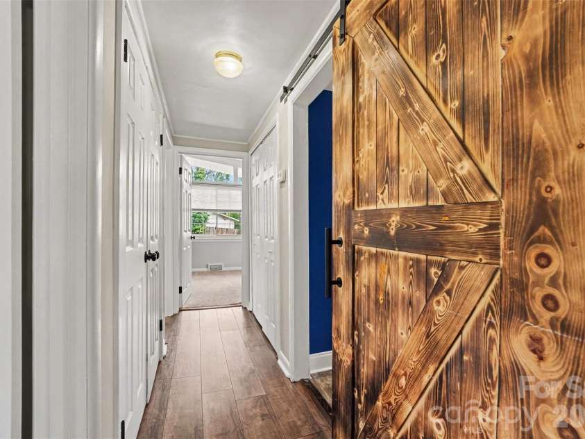 518 Annex Avenue, Kannapolis, NC 28083.  MLS# CAR4361830, YatesRealty ID 6525. 