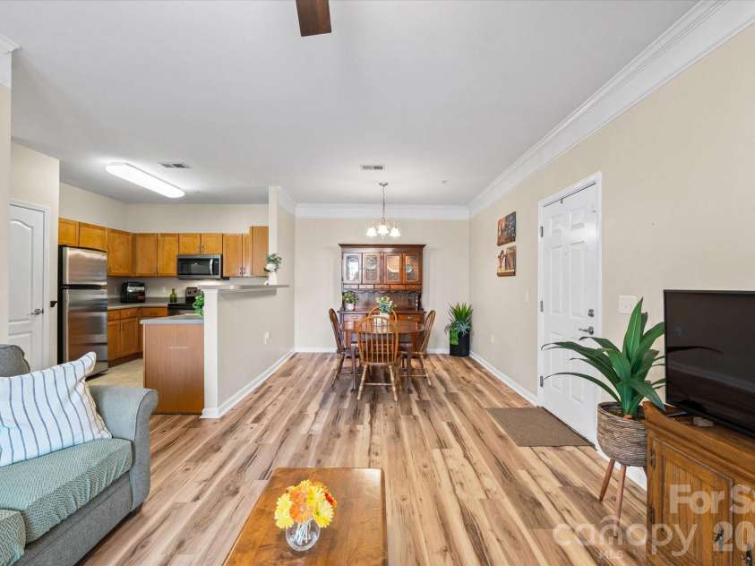 233 Appeldoorn Circle, Asheville, NC 28803.  MLS# CAR4359860, YatesRealty ID 6527. 