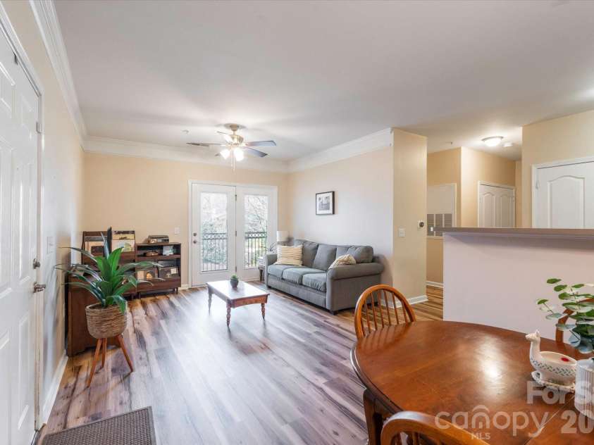 233 Appeldoorn Circle, Asheville, NC 28803.  MLS# CAR4359860, YatesRealty ID 6527. 