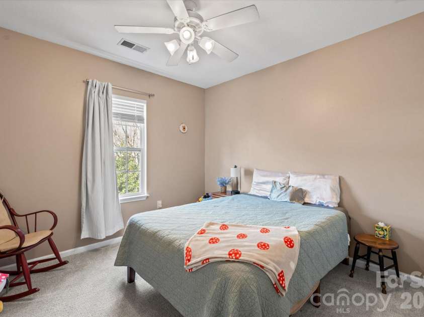 233 Appeldoorn Circle, Asheville, NC 28803.  MLS# CAR4359860, YatesRealty ID 6527. 