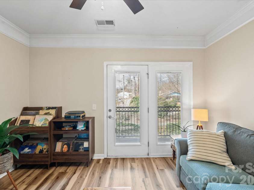 233 Appeldoorn Circle, Asheville, NC 28803.  MLS# CAR4359860, YatesRealty ID 6527. 