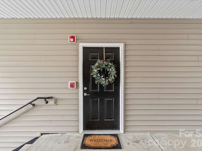 233 Appeldoorn Circle, Asheville, NC 28803.  MLS# CAR4359860, YatesRealty ID 6527. 