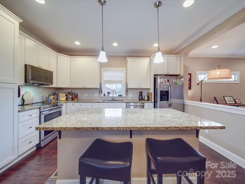 2729 Duncan Avenue, Charlotte, NC 28205.  MLS# CAR4224042, YatesRealty ID 6528. 