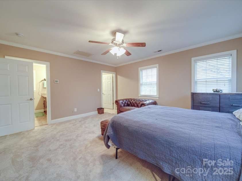 2729 Duncan Avenue, Charlotte, NC 28205.  MLS# CAR4224042, YatesRealty ID 6528. 