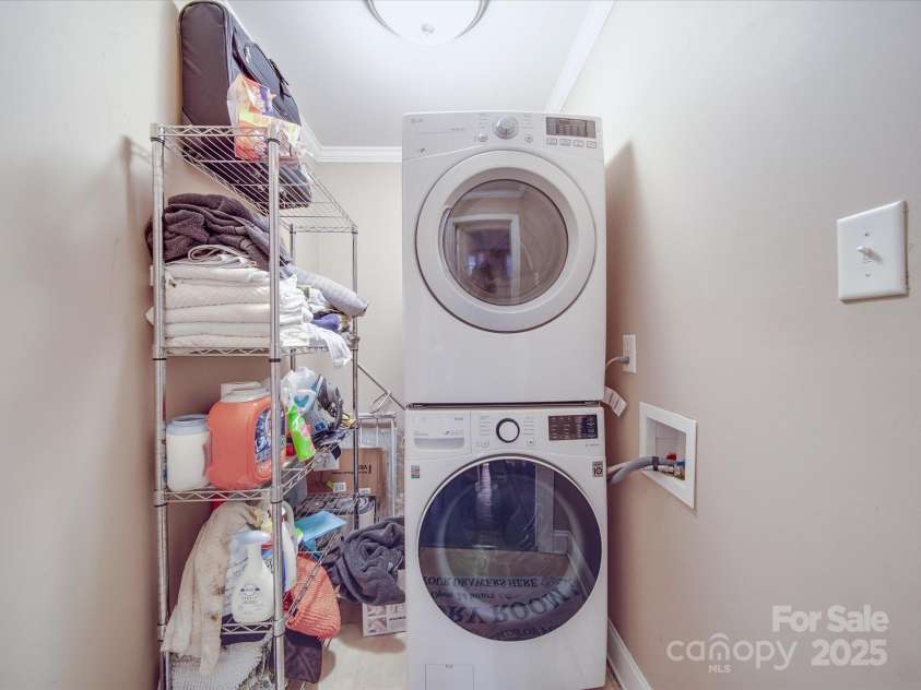 2729 Duncan Avenue, Charlotte, NC 28205.  MLS# CAR4224042, YatesRealty ID 6528. 