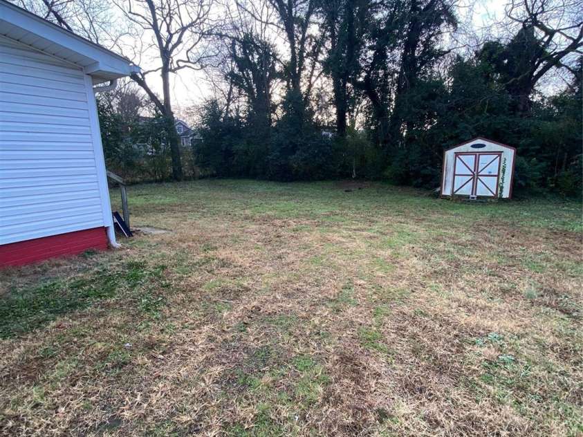 303 Rogers Lake Road, Kannapolis, NC 28081.  MLS# CAR4360903, YatesRealty ID 6528. 