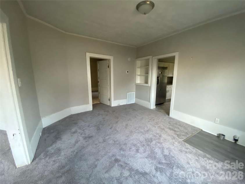 303 Rogers Lake Road, Kannapolis, NC 28081.  MLS# CAR4360903, YatesRealty ID 6528. 