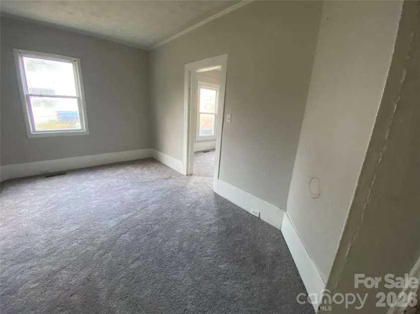 303 Rogers Lake Road, Kannapolis, NC 28081.  MLS# CAR4360903, YatesRealty ID 6528. 