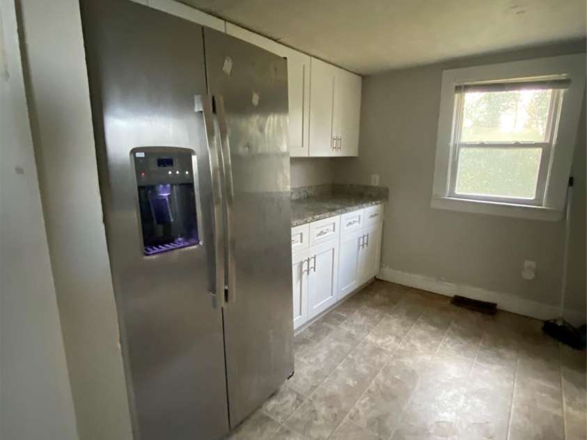 303 Rogers Lake Road, Kannapolis, NC 28081.  MLS# CAR4360903, YatesRealty ID 6528. 