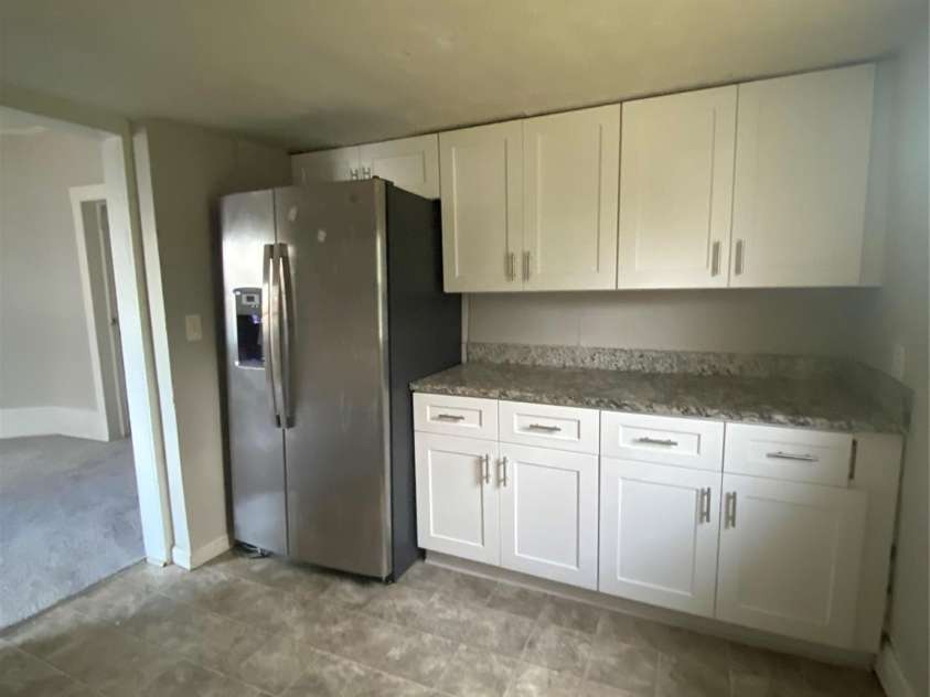 303 Rogers Lake Road, Kannapolis, NC 28081.  MLS# CAR4360903, YatesRealty ID 6528. 