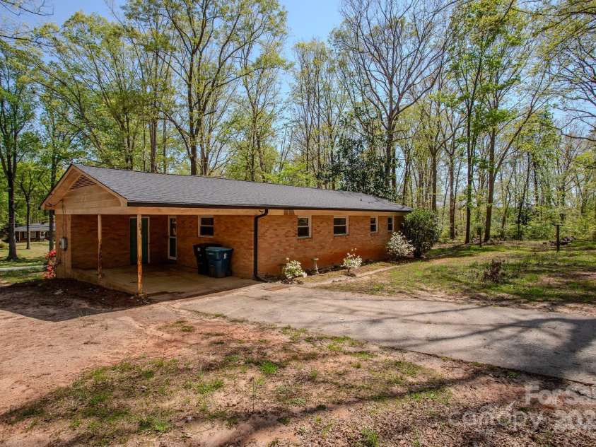 200 Butler Road, Forest City, NC 28043.  MLS# CAR4247623, YatesRealty ID 6529. 