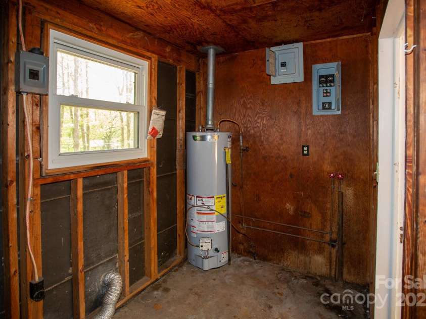 200 Butler Road, Forest City, NC 28043.  MLS# CAR4247623, YatesRealty ID 6529. 