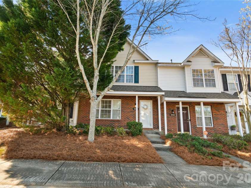 3086 Caldwell Ridge Parkway, Charlotte, NC 28213.  MLS# CAR4361484, YatesRealty ID 6529. 