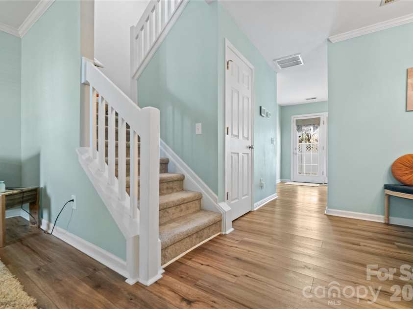 3086 Caldwell Ridge Parkway, Charlotte, NC 28213.  MLS# CAR4361484, YatesRealty ID 6529. 