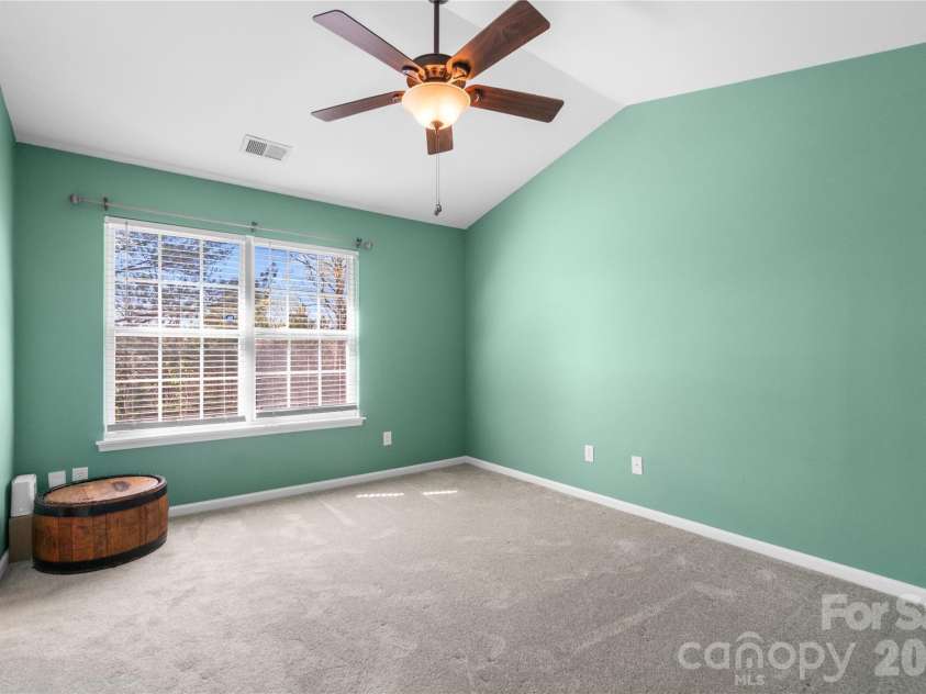 3086 Caldwell Ridge Parkway, Charlotte, NC 28213.  MLS# CAR4361484, YatesRealty ID 6529. 
