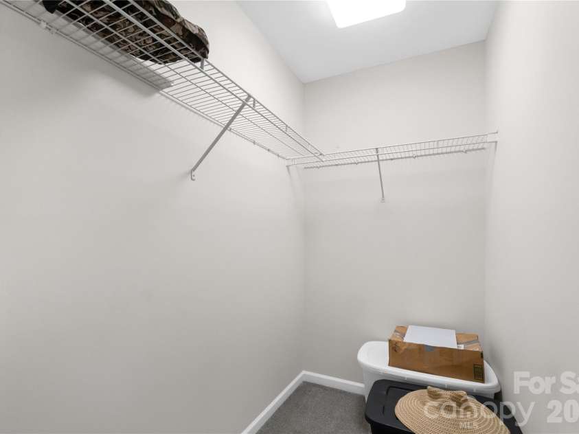3086 Caldwell Ridge Parkway, Charlotte, NC 28213.  MLS# CAR4361484, YatesRealty ID 6529. 
