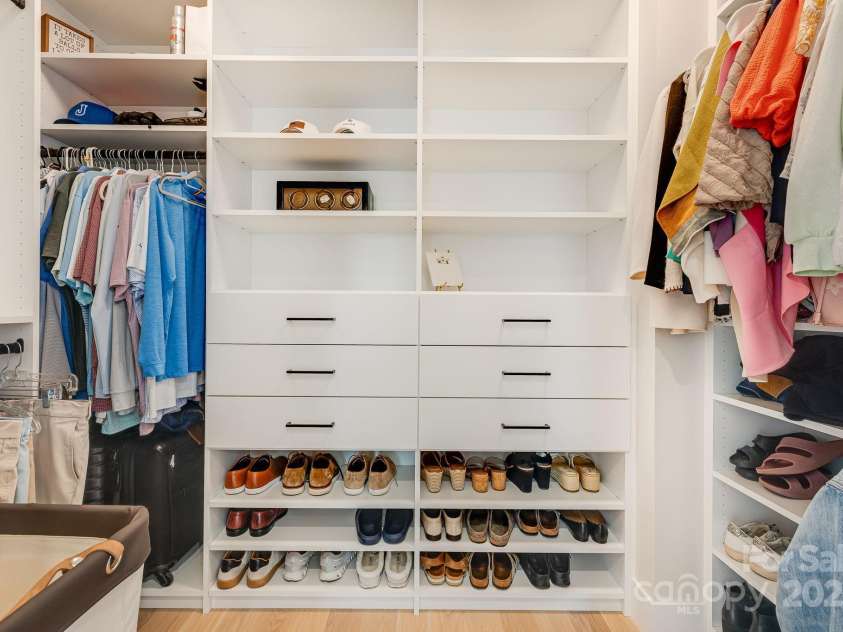 13 Switchgrass Lane, Sylva, NC 28779.  MLS# CAR4307384, YatesRealty ID 653. 