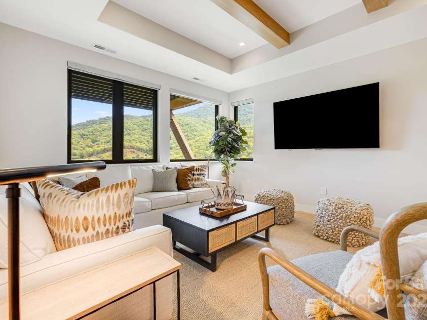 13 Switchgrass Lane, Sylva, NC 28779.  MLS# CAR4307384, YatesRealty ID 653. 