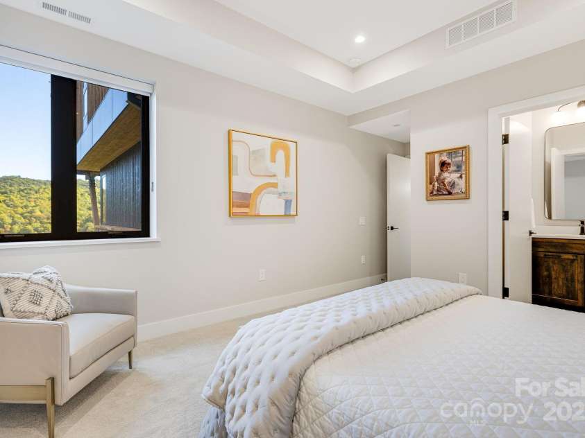 13 Switchgrass Lane, Sylva, NC 28779.  MLS# CAR4307384, YatesRealty ID 653. 