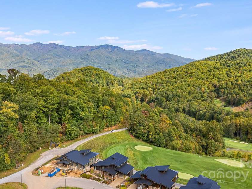 13 Switchgrass Lane, Sylva, NC 28779.  MLS# CAR4307384, YatesRealty ID 653. 
