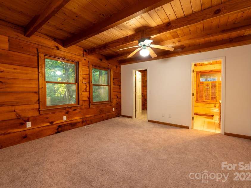 170 Mountain Laurel Lane, Blowing Rock, NC 28605.  MLS# CAR4320025, YatesRealty ID 653. 