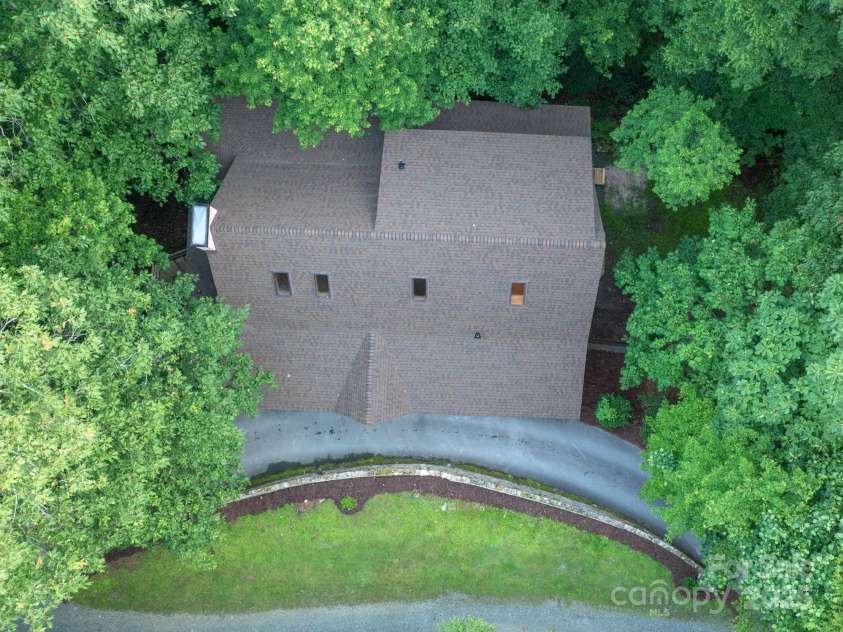 170 Mountain Laurel Lane, Blowing Rock, NC 28605.  MLS# CAR4320025, YatesRealty ID 653. 