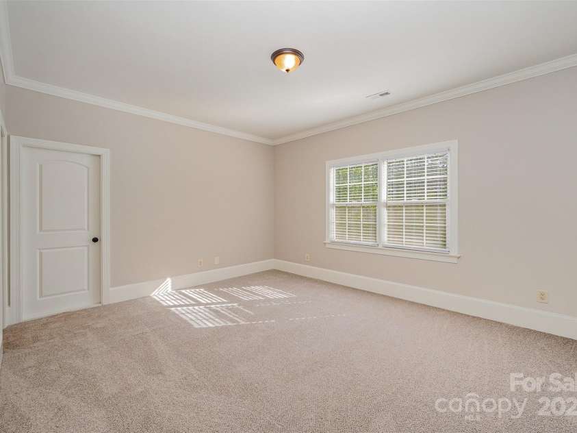 108 Bare Foot Lane, Mooresville, NC 28117.  MLS# CAR4248664, YatesRealty ID 6532. 