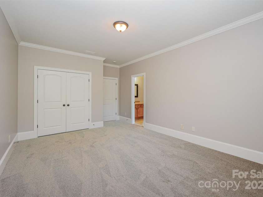 108 Bare Foot Lane, Mooresville, NC 28117.  MLS# CAR4248664, YatesRealty ID 6532. 